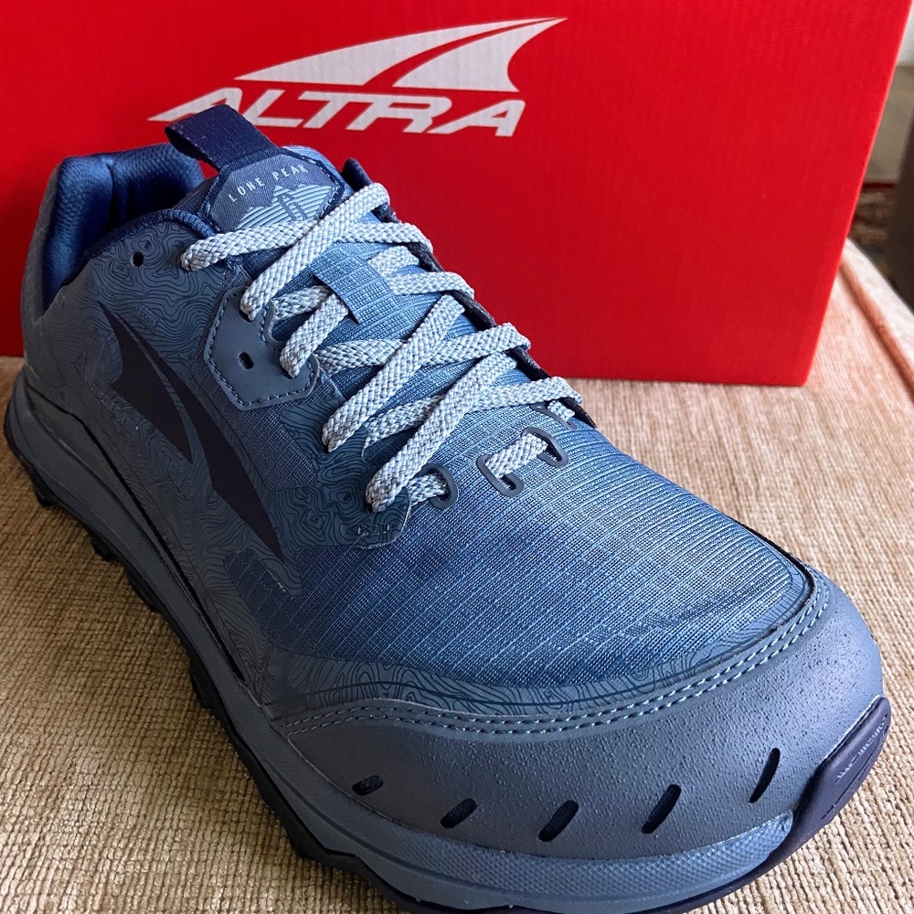 Women's Altra Lone Peak 6.0 size 11 wide
